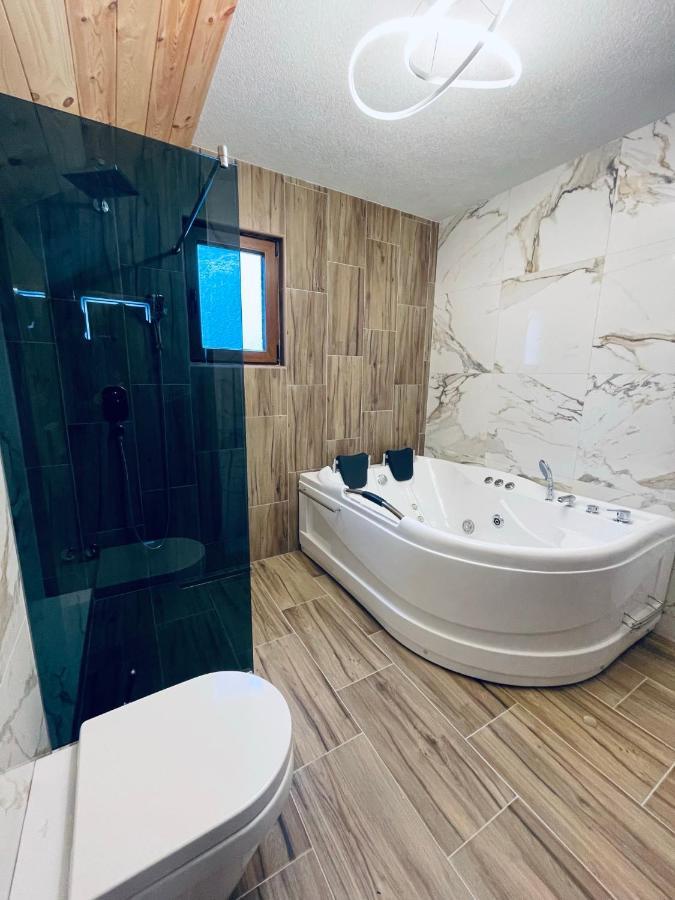 Chalet Montenegrina With Jacuzzi Kolašin Kültér fotó